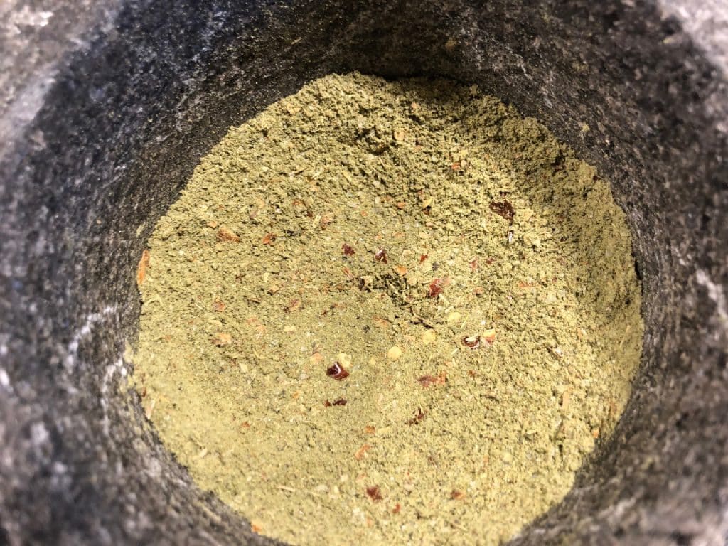 2. Fertig gemörserte Gewürze