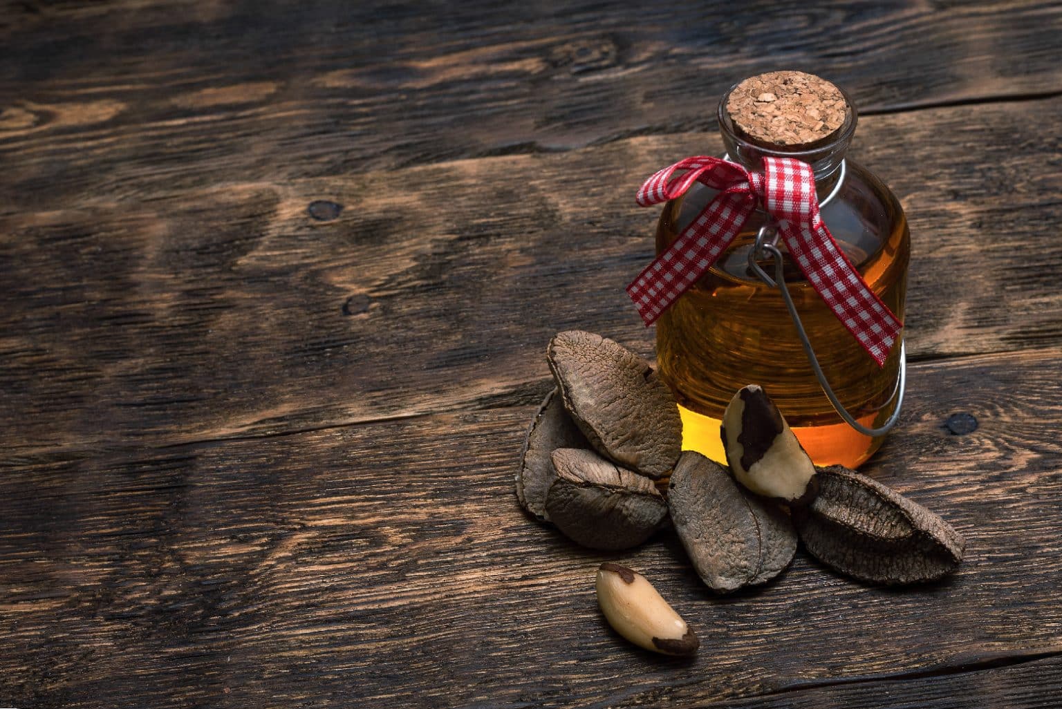 Kaltgepresstes Paranussöl